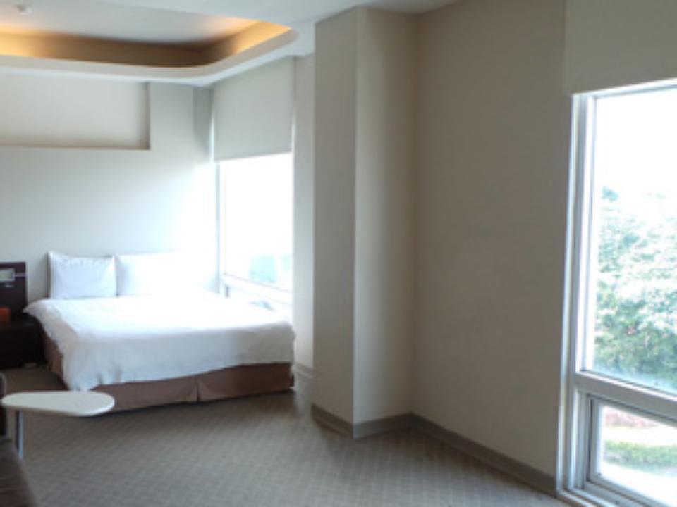 Hotel Empire Pacific Castle Yangmei Esterno foto