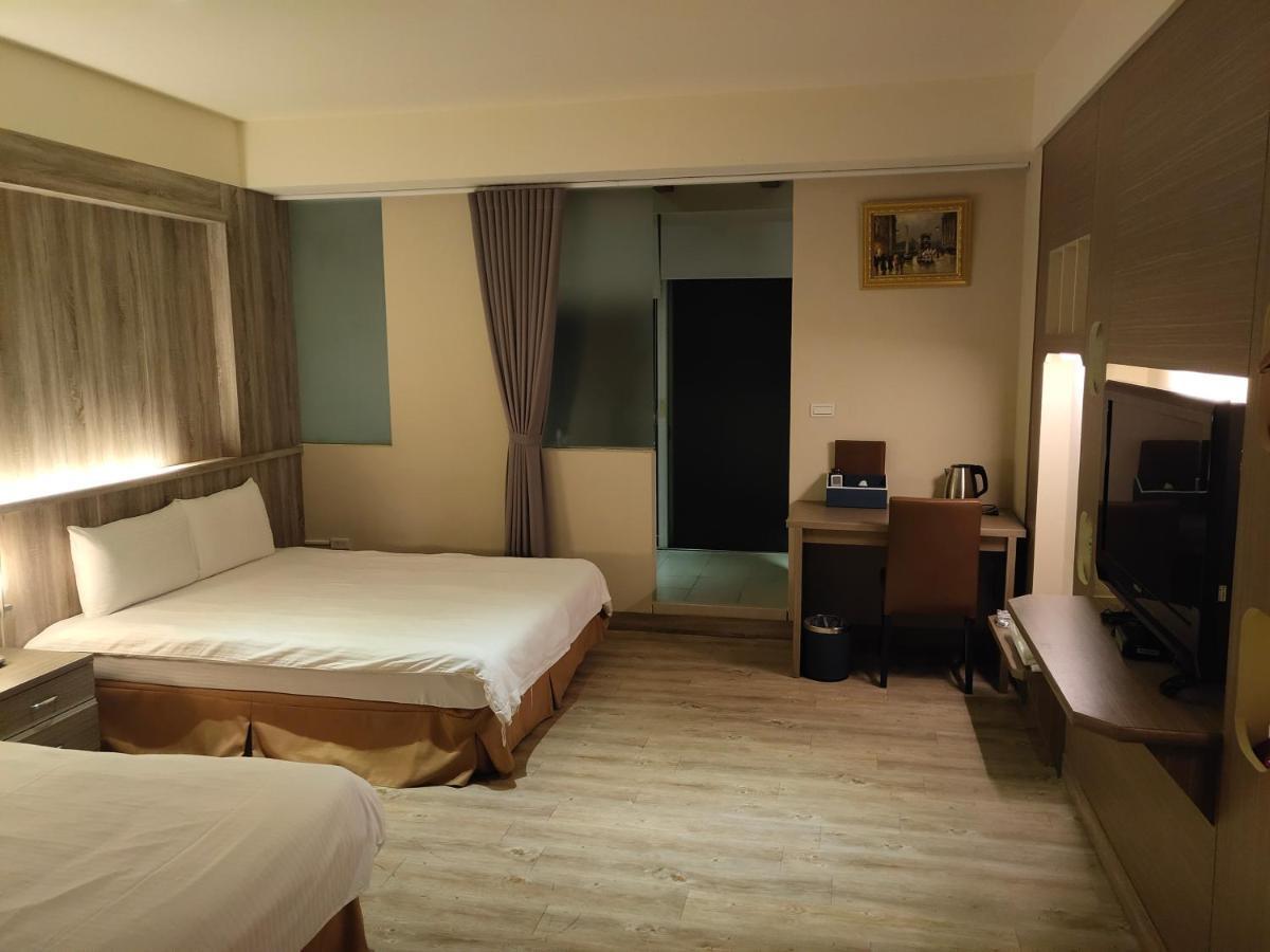 Hotel Empire Pacific Castle Yangmei Esterno foto